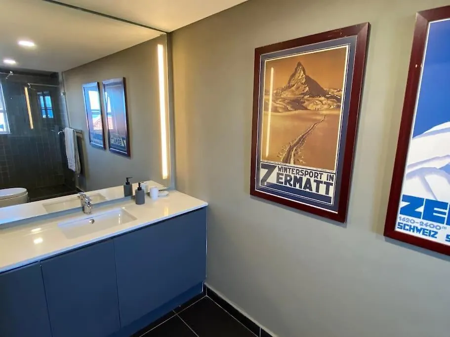 Beautiful Views And Very Well Located Cape Town Villa