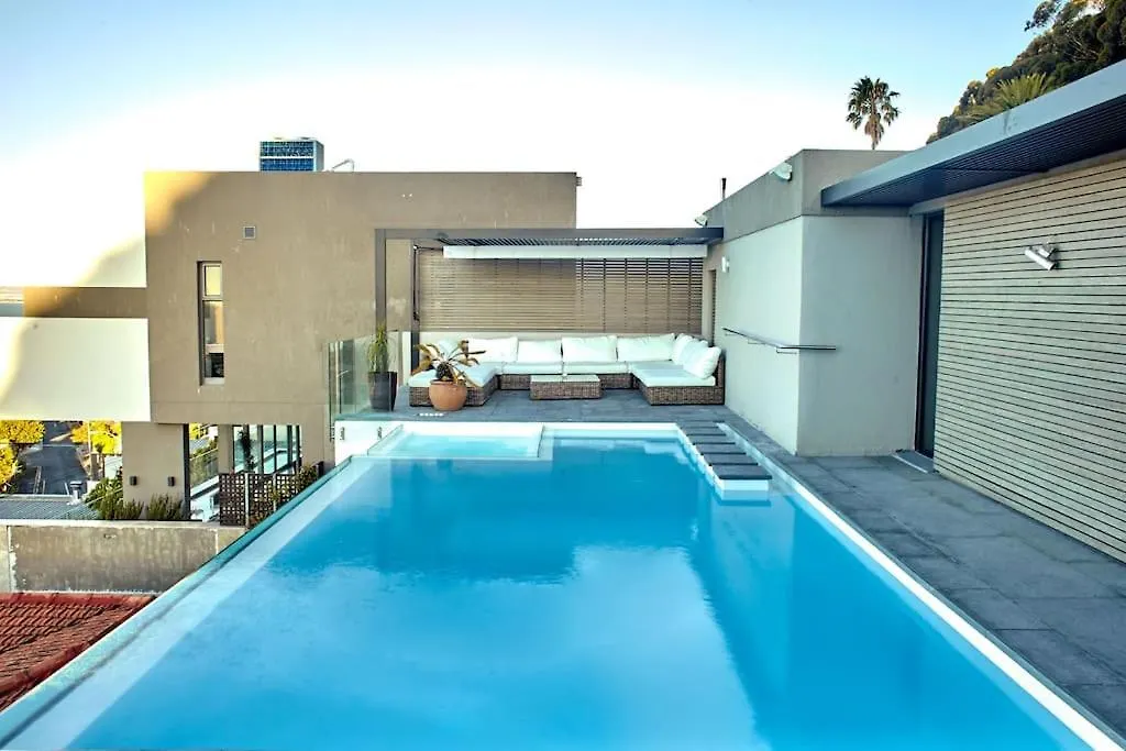 Beautiful Views And Very Well Located Cape Town Villa