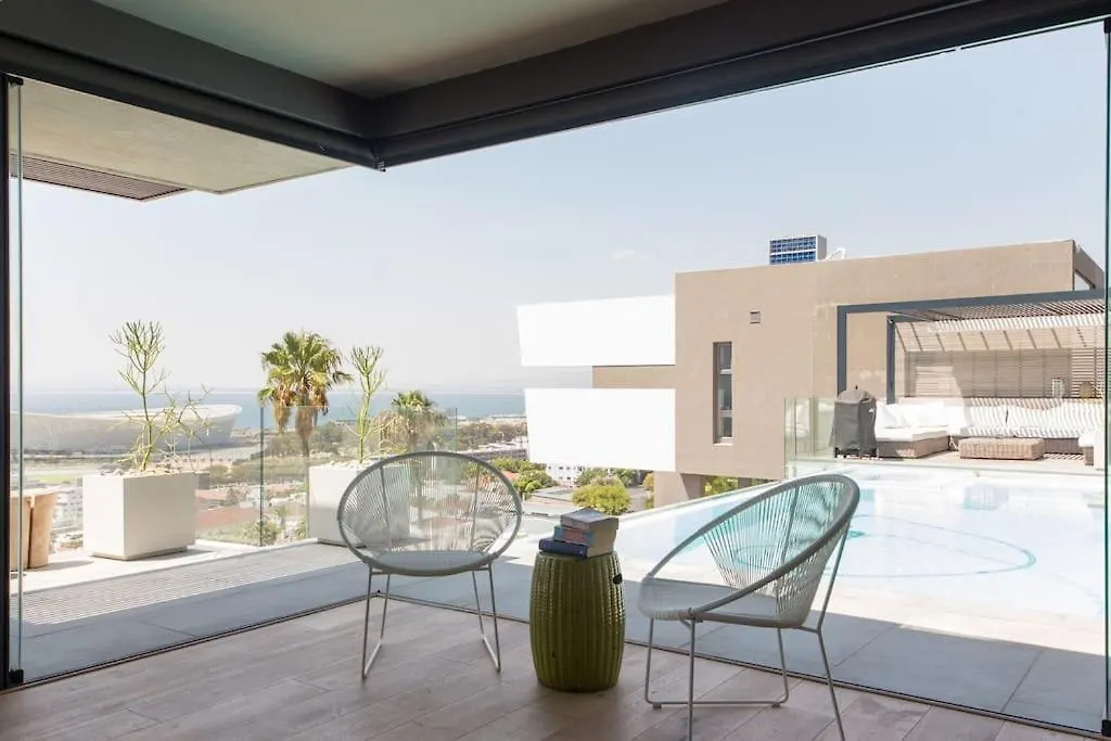 Beautiful Views And Very Well Located Cape Town