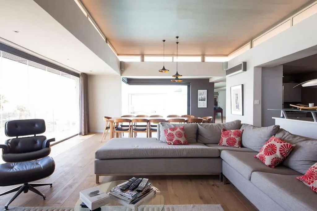 Beautiful Views And Very Well Located Cape Town Villa