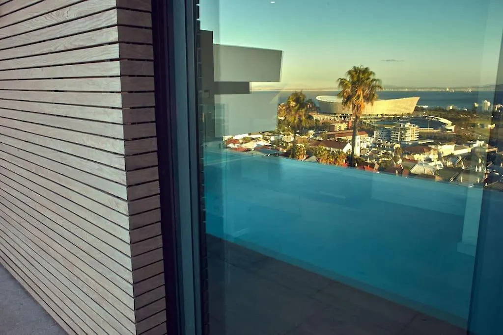 Beautiful Views And Very Well Located Cape Town Villa
